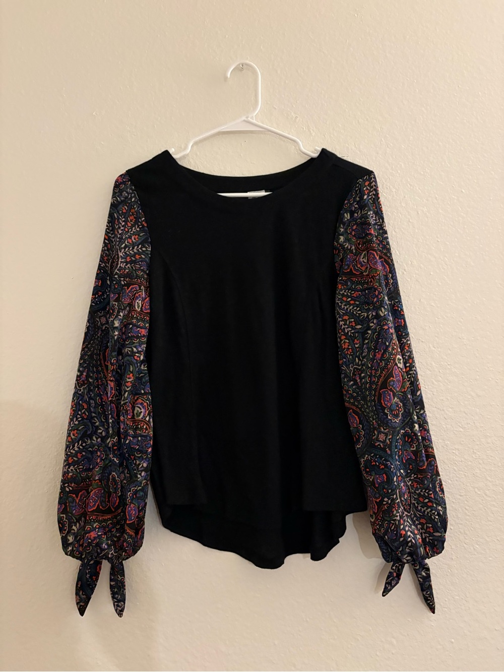 Anthropologie Akemi + Kin Maybelle Top Paisley Sleeve Blouse